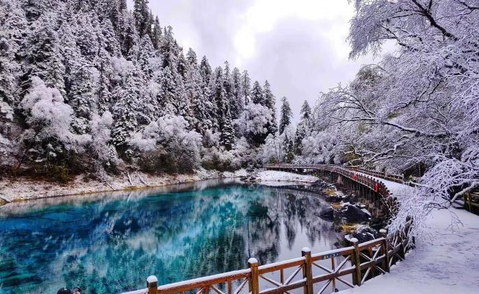 九寨溝雪后美景