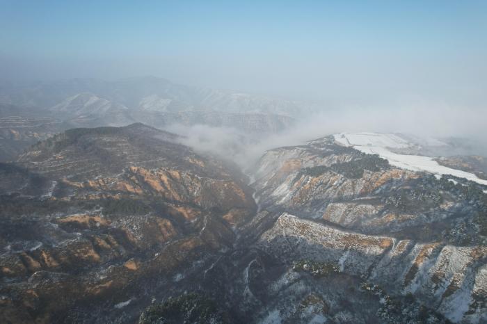 山西吉縣：雪后管頭山 景色美如畫